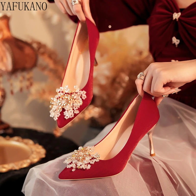 Silk Satin Wedding Prom Shoes Crystal Flower Decor Girl Party Dress Shoes Sexy Pointed Thin High Heels Luxury Style Ladies Pumps