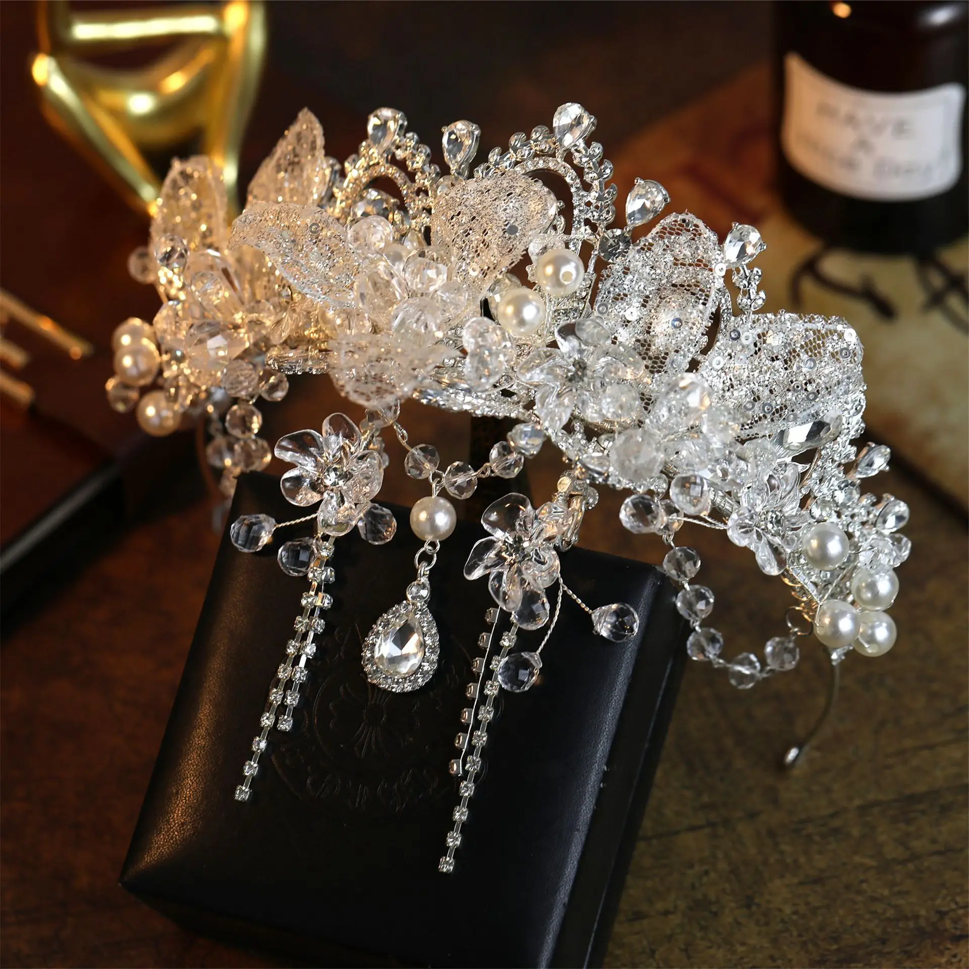 Original Design 2024 New Trend Bride Crown For Wedding Party Shinny Crystal Bridal Accessories tocado de boda para novia