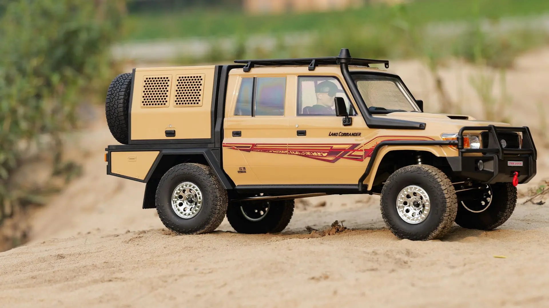 RuiTai RGT EX86160 1:10 Scale LC79 Commander Remote-Controlled