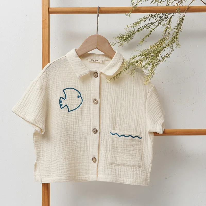 الفتيان والفتيات الطباعة التطريز قصيرة الأكمام قميص 100% القطن طبقة مزدوجة كريب عادية التلبيب أزرار الصيف سترة القمم