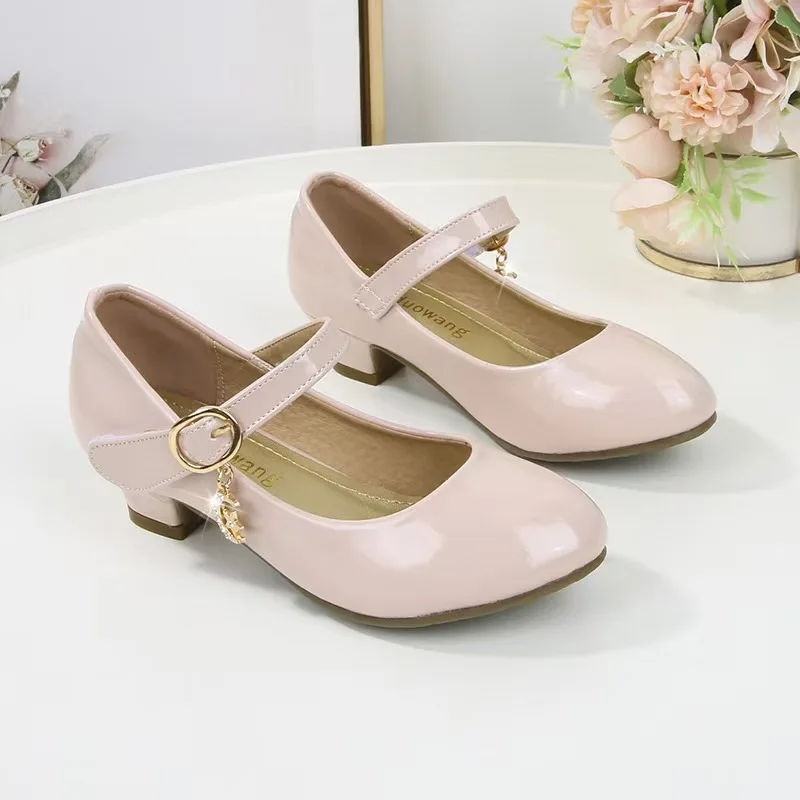 

Маленькие кожаные туфли на высоком каблуке для девочек на все времена года, детские балетки принцессы в британском стиле для выступлений