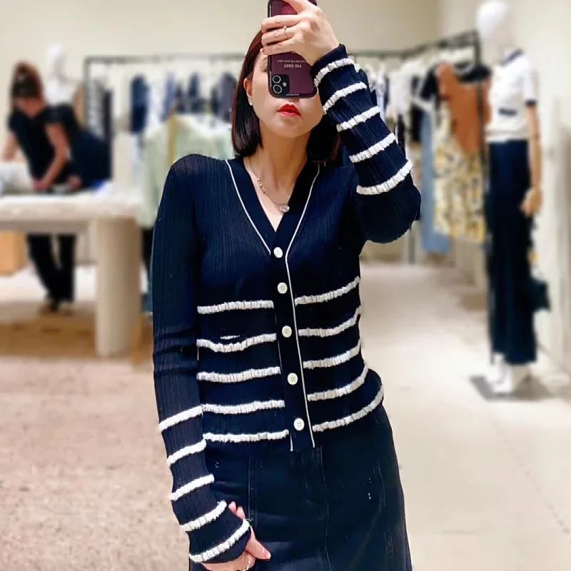 

New v-neck striped Cardigan for women long sleeve slim fit winter warm clothes free shipping fashion women sweaters 2023