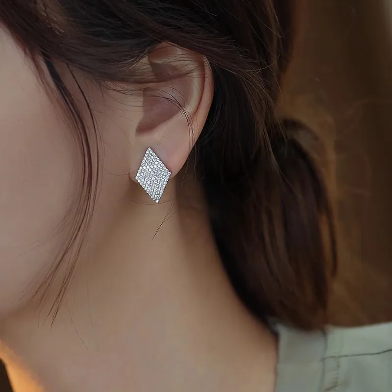 Huitan Rhombus Shaped Stud Earrings for Women Modern Fashion Female Piercing Accessories Luxury Cubic Zirconia Trendy Jewelry
