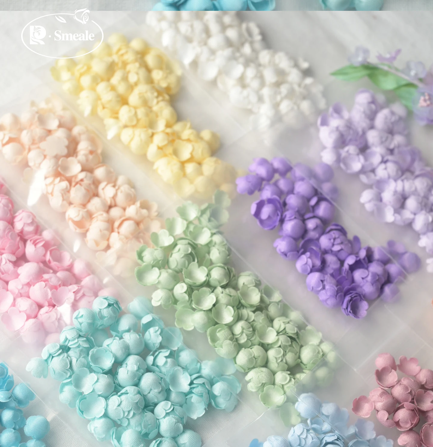 200PCS/Pack.Satin Pleated Petal Wedding Dress Headwear. Doll Dress Hot Pressed Shaping Material Bell Orchid .3D Fabric Petals