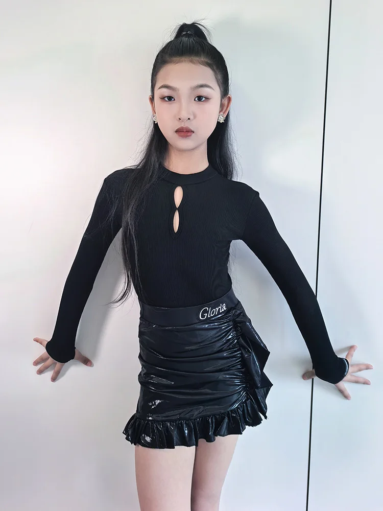 ชุดเต้นลาตินฤดูหนาวปี 2025 สำหรับเด็กผู้หญิง ชุดแสดงเต้นรำสีดำ แขนยาว ชุดฝึกซ้อมเต้นชาช่า รุ่น VDL4821