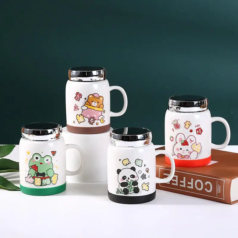 クリエイティブなカップル向けセラミックコーヒーマグ、シリコン製カップ底、漫画風鏡面、イベント・広告ギフト