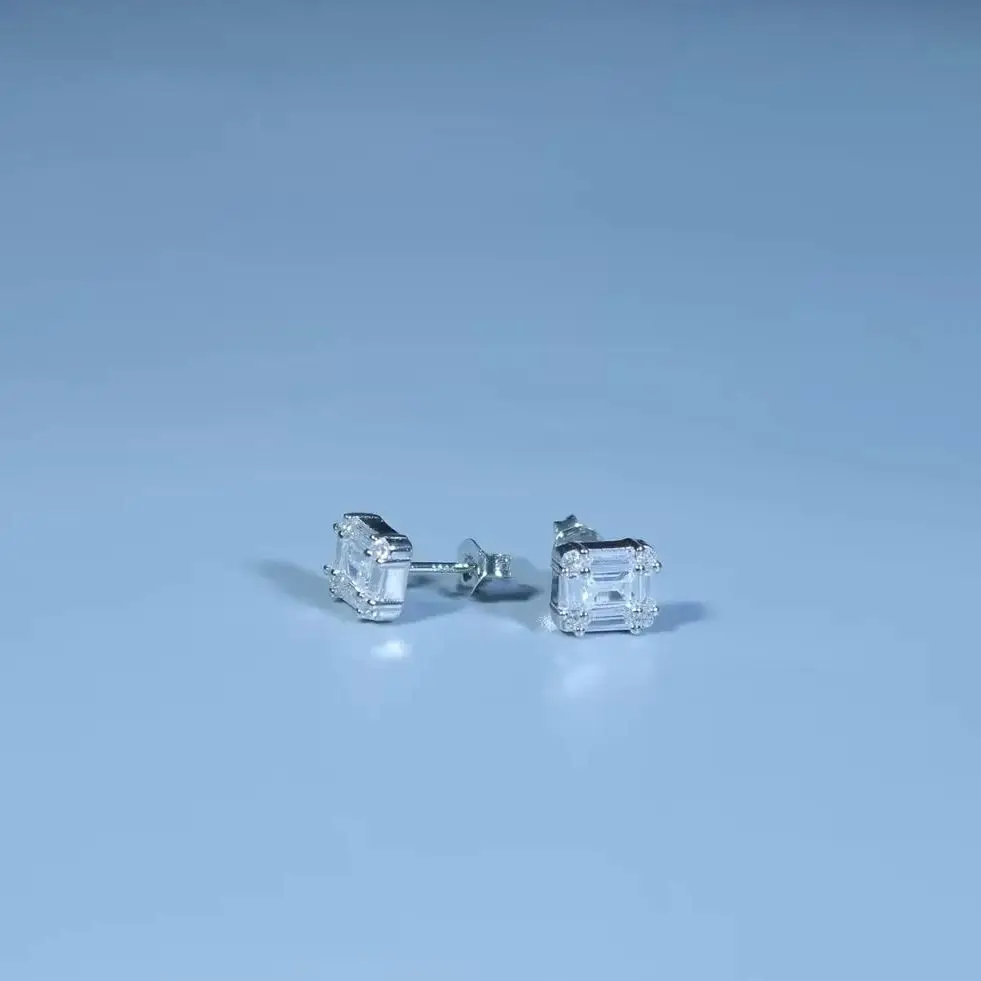 925 Sterling Silver Earrings Emerald Stud Earring White Stud Earrings Small and Delicate Fashion Jewelry