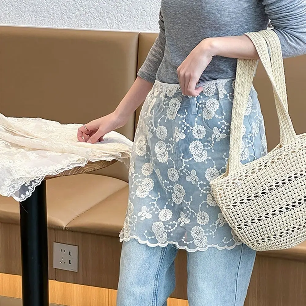 

Модная мини-юбка с вышивкой и кружевом в стиле Harajuku Y2K, уличная одежда, юбка с вырезами, повседневная многослойная юбка, украшенная джинсовой отделкой