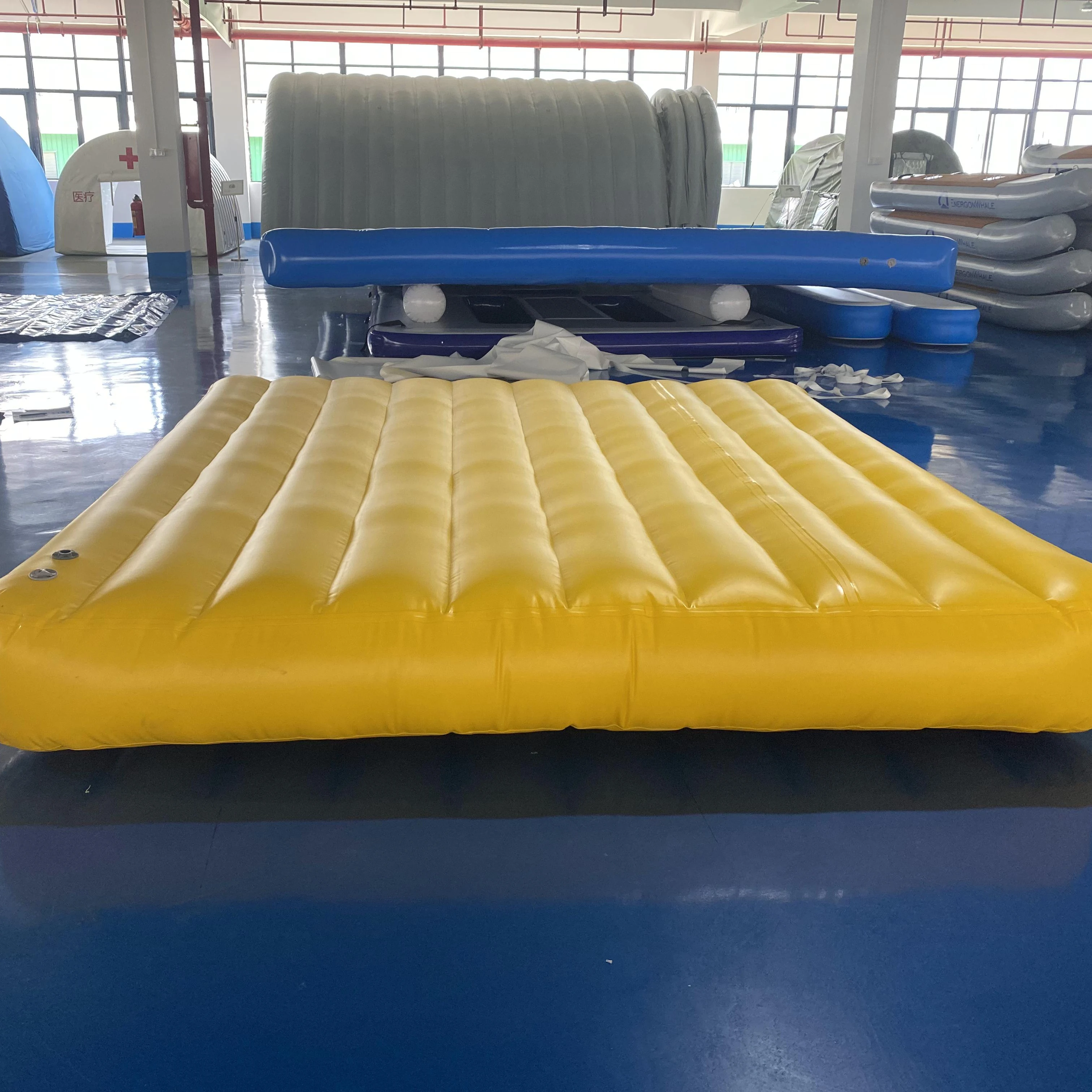 

High Quality Portable Inflatable Bounce Mattress Jumping Inflatable Gymnastics Tumble Mat for Outdoor Use