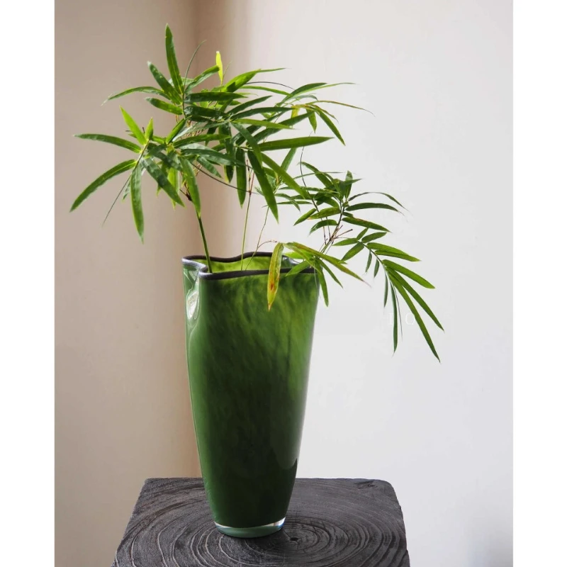 Retro green medieval four-leaf clover handmade glazed vase new Chinese living room bedroom water flower grower