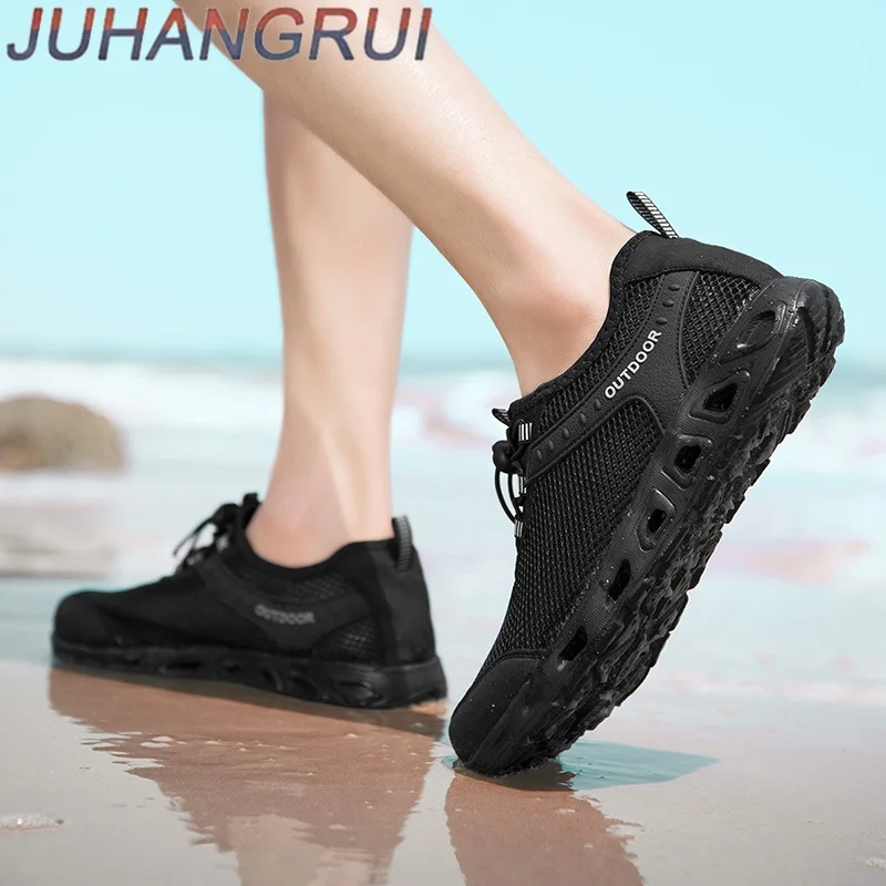 Summer Men Breathable Sneakers Hiking Shoes Men Outdoor Beach Wading shoes Mesh Shoes Non-slip Casual Shoes With Hollow Outsole