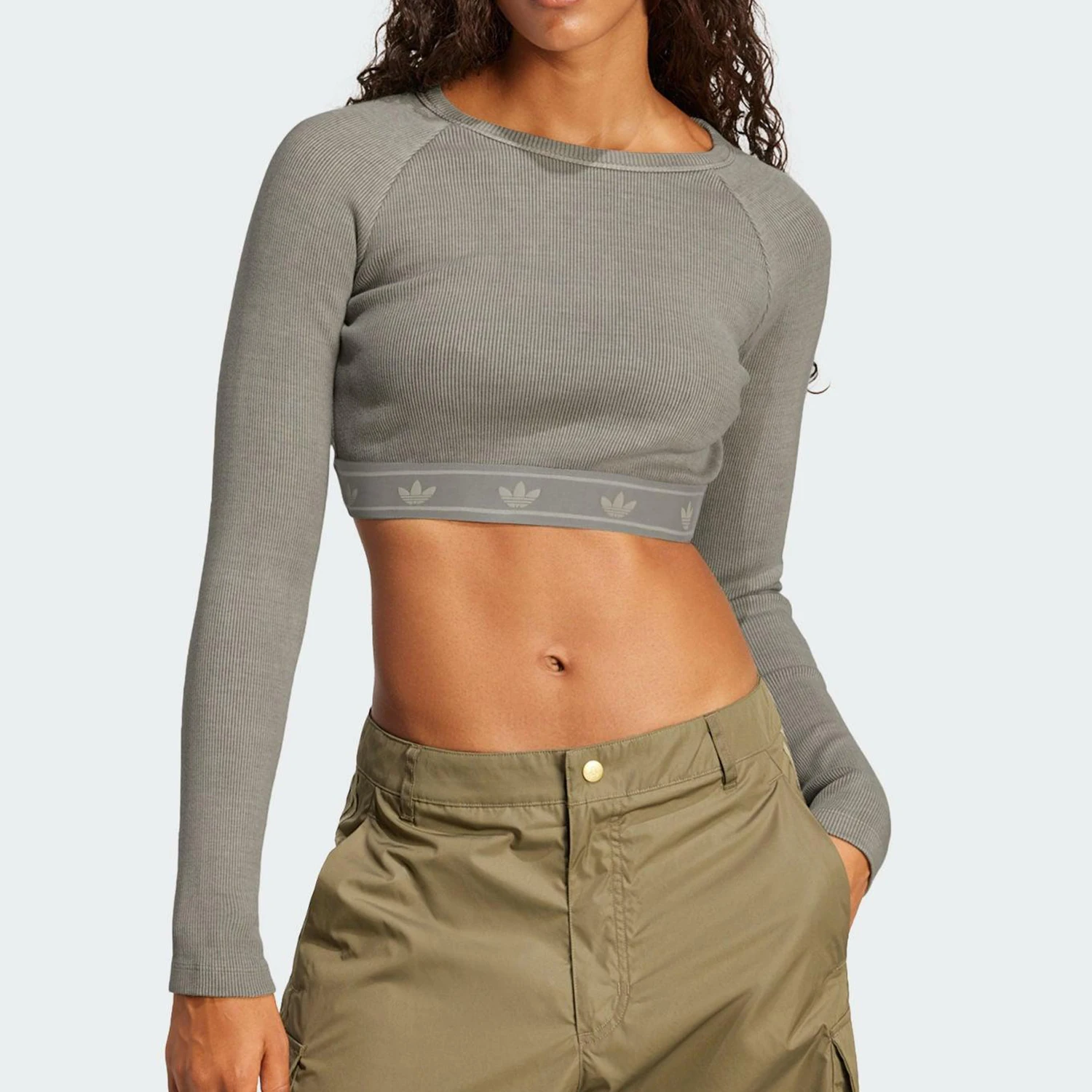 

Женская облегающая укороченная футболка с длинным рукавом Adidas Originals Trefoil JI5745