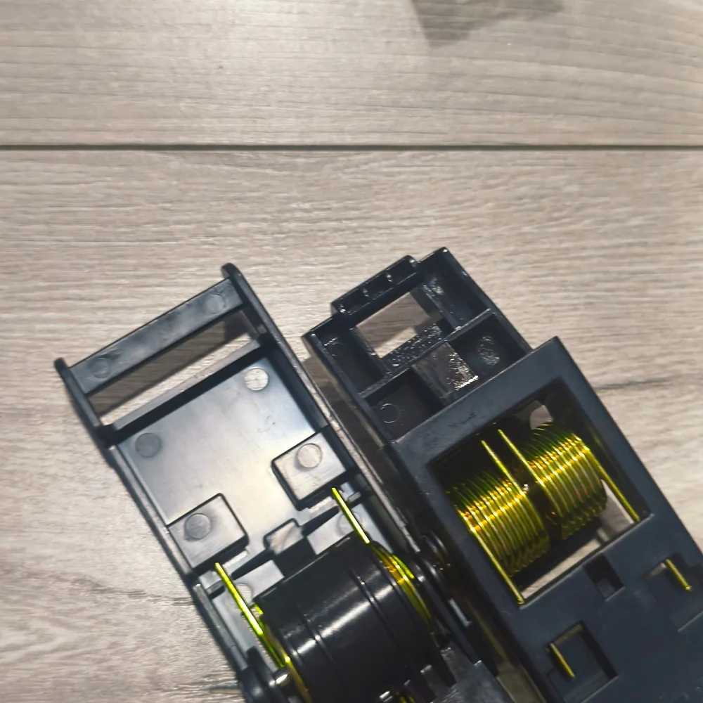 

10X CE841-60119 CE847-60110 ADF Hinge for HP M1130 M1132 M1136 M1212 M1213 M1214 M1216 M1217 M1218 M125 M126 M127 M128