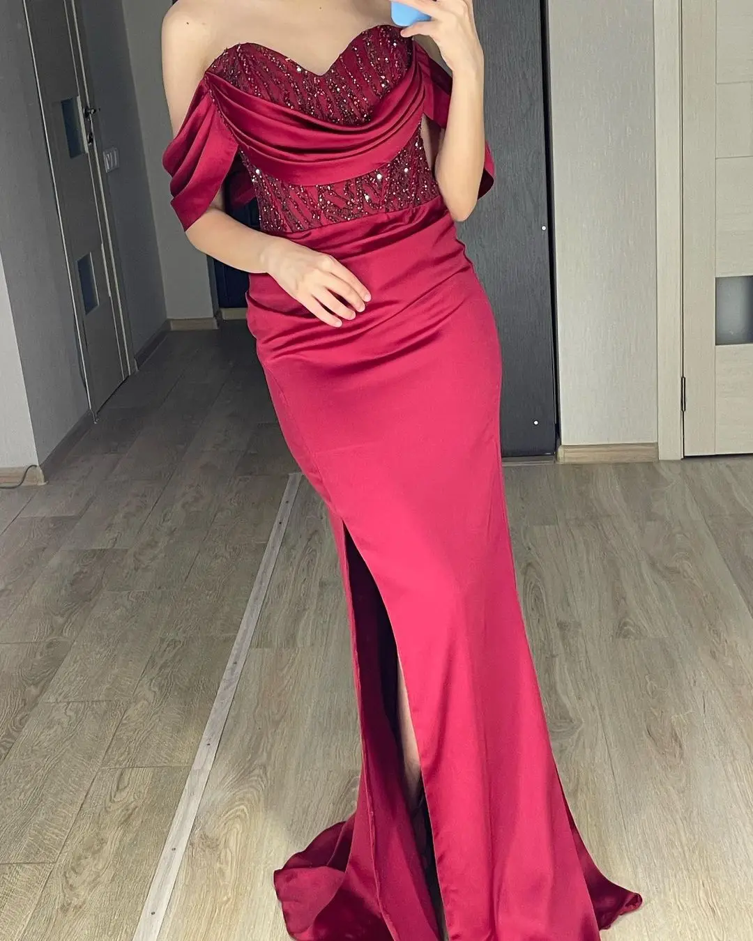 New Burgundy Satin Mermaid Sexy Evening Dresses Sleeveless Sweetheart Long Slim Fit Fairy Prom Gowns Off The Shoulder Side Split