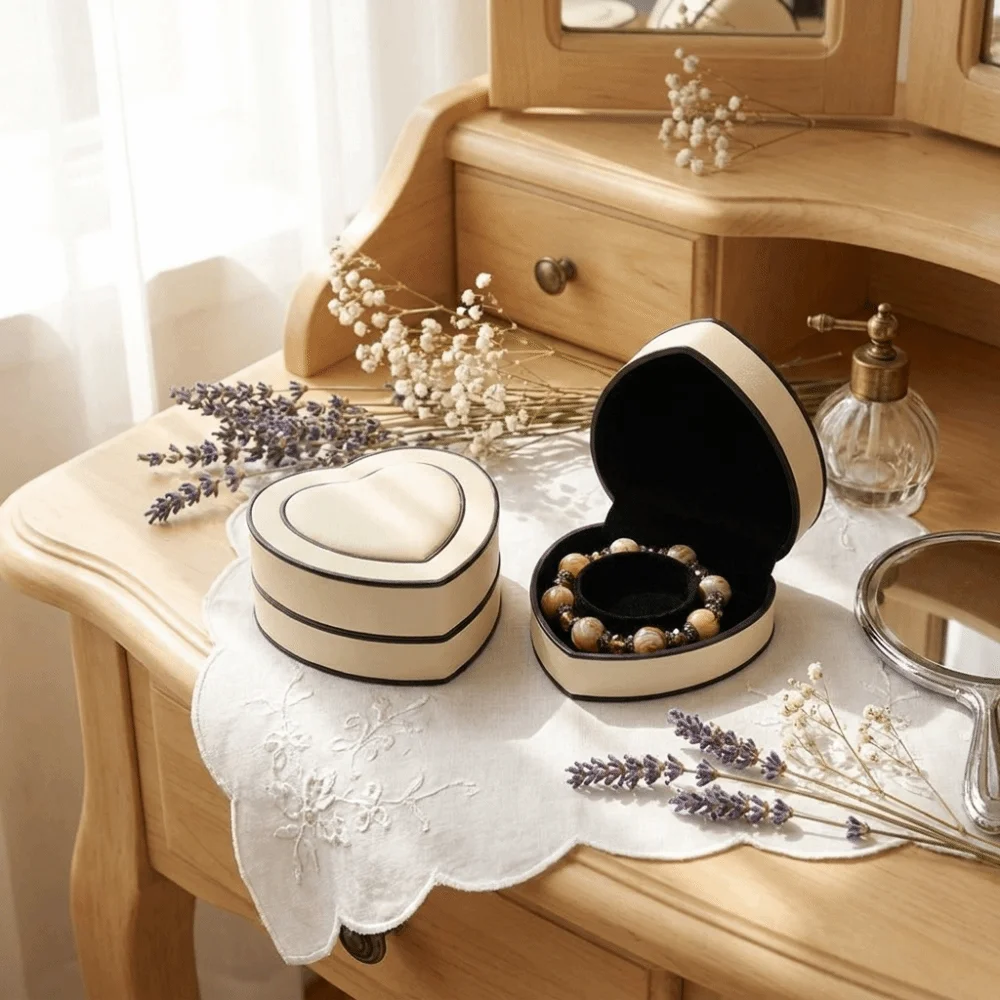 Heart-shaped Jewelry Box Solid-color Surface PU Leather Gift Packaging Box Compact Portable Size Reliable Stitching Storage Box