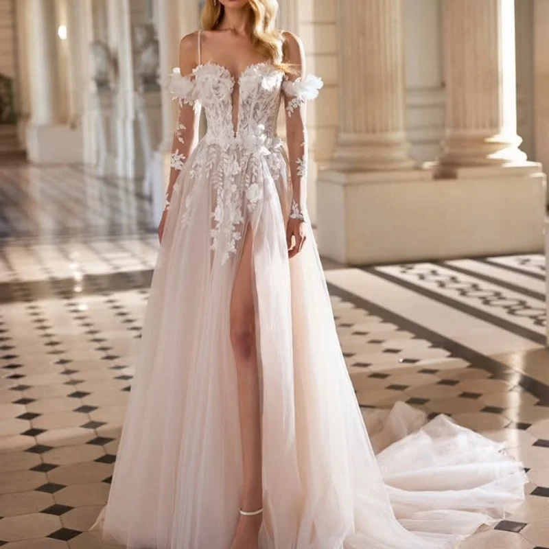 

Customized Lace ivory vent Ball Gown Royal Wedding Dresses Sweetheart Lace backless 3D flower applique backless Made Robe De