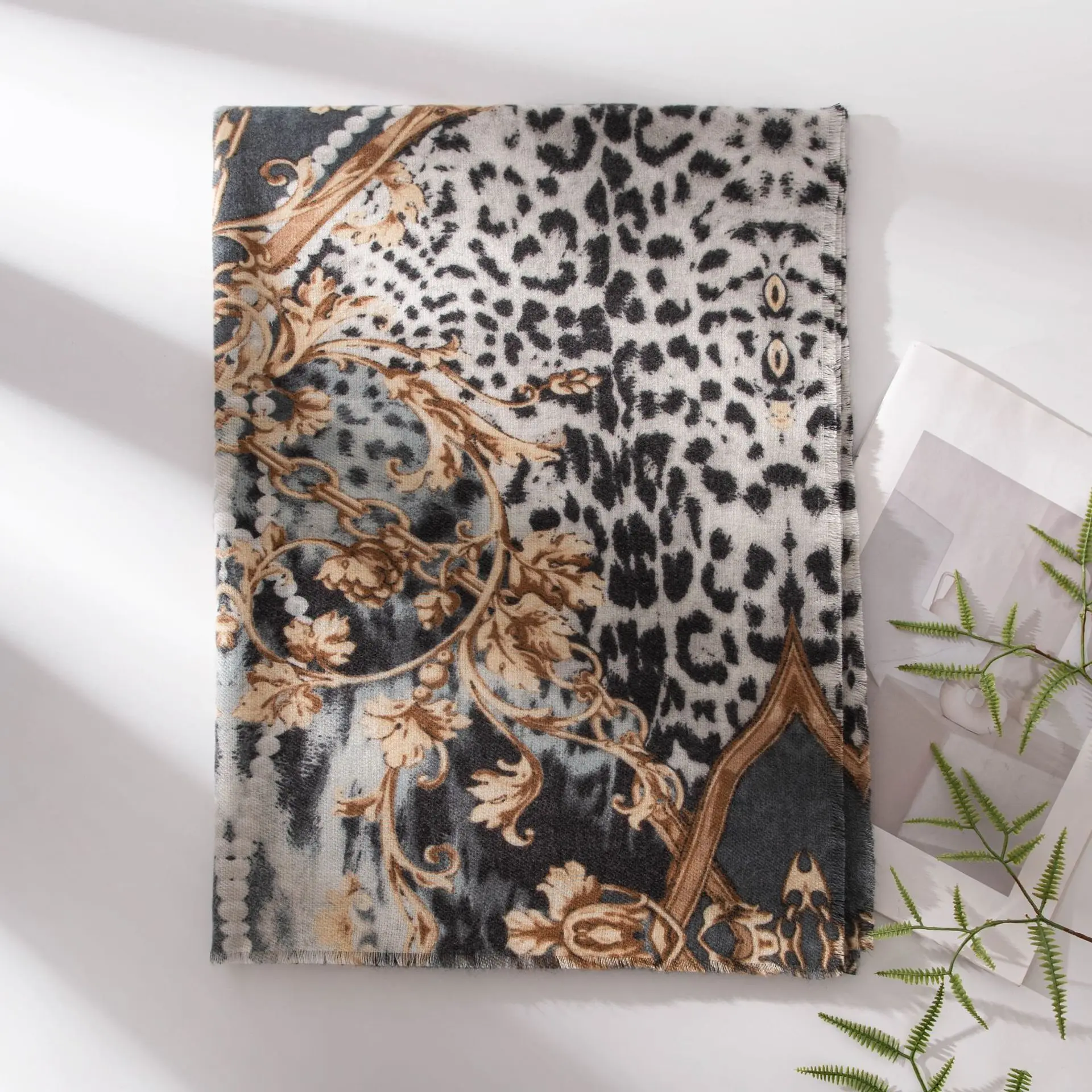 وشاح شتوي جديد بطبعة الفهد للنساء، عصري ومتعدد الاستخدامات، دافئ وفاخر، أنيق ومقاوم للبرد #1