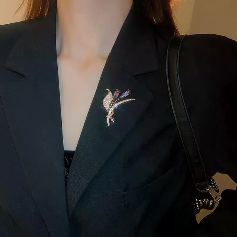 Cute High-grade Flower Brooches Exquisite Lapel Pins For Women Girls Fashion Versatile Corsage Clothing Accessories Gifts