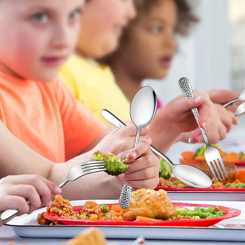 مجموعة أدوات فضية للأطفال الصغار مكونة من 30 قطعة من الفولاذ المقاوم للصدأ مجموعة أدوات مائدة للأطفال الصغار