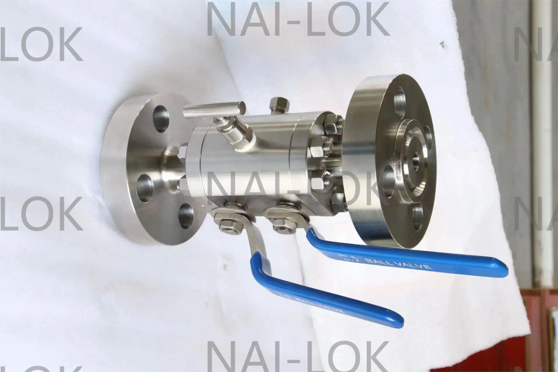 NAI-LOK Inconel 625 1-1/2 ANSI 900LB RTJ Flange DBB Ball Valve Monoflange Double Block and Bleed Valve Mount Manifold Valves