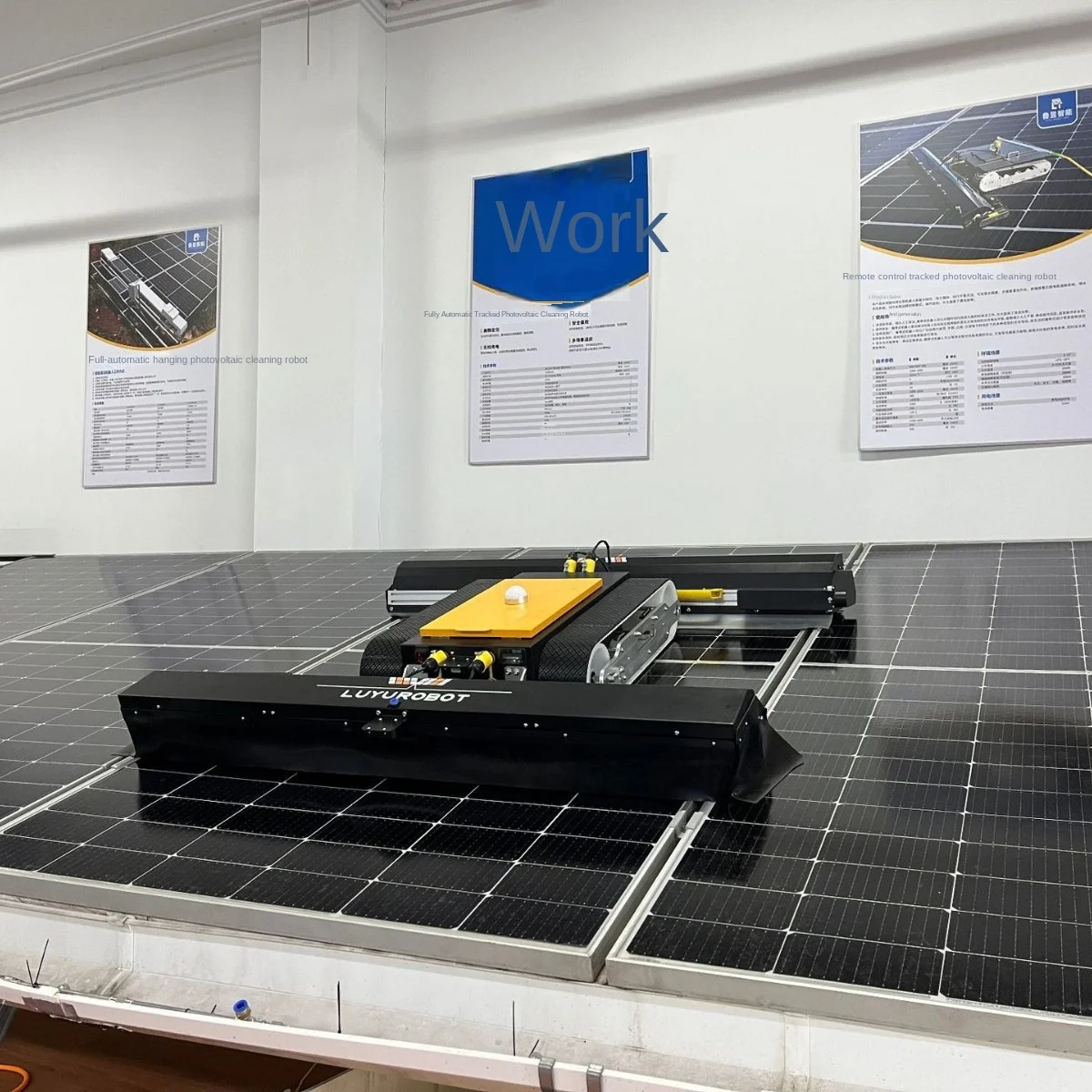 Photovoltaic Power Station Cleaning Robot Remote Wireless Control Crawler Washing Cleaning Panel Cleaning Machine