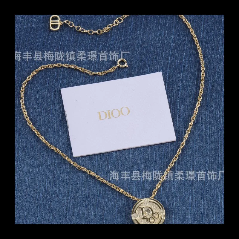 

Dijia Necklace New Simple Compound Letter Round Gold Coin Design Necklace Fashion Personality High Version Collarbone Chain