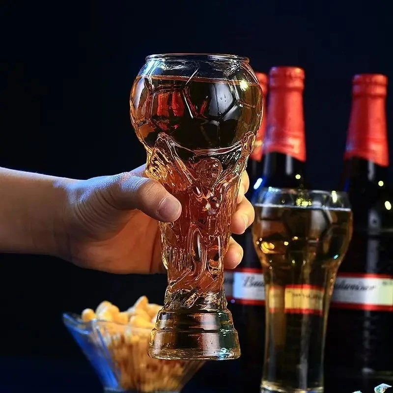 Mug à bière créatif en forme de ballon de football, grande capacité, verre de bar unique pour bière, soda, jus, cadeau pour les fans de football, vaisselle de pub