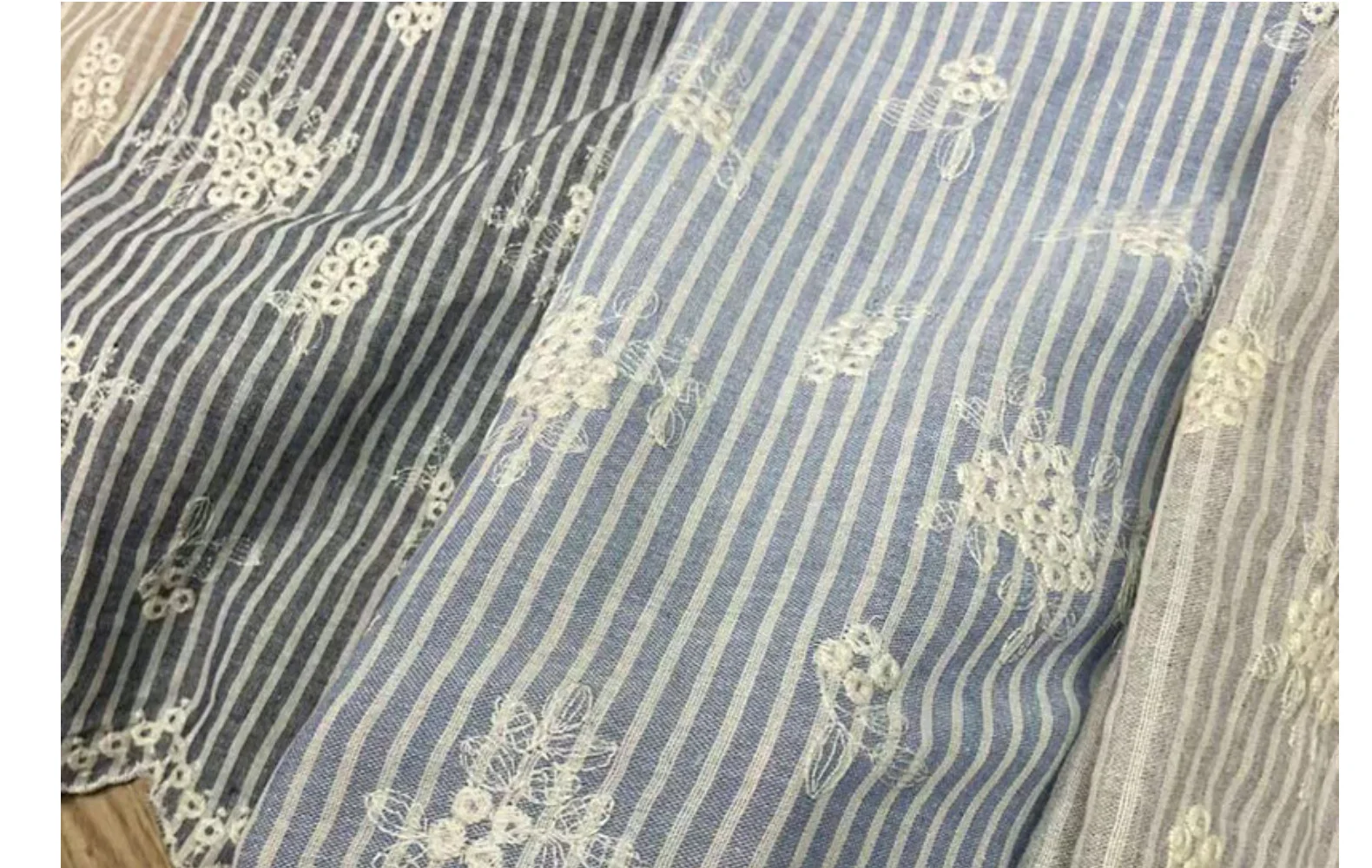 ファッションフラワー重工業レース生地カラーストライプ布シャツ布刺繍生地