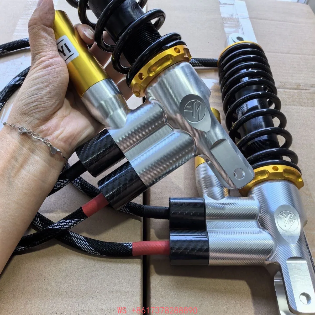 

Оригинальная новая декоративная линейка CNC нового поколения с обратным расположением элементов и амортизацией.