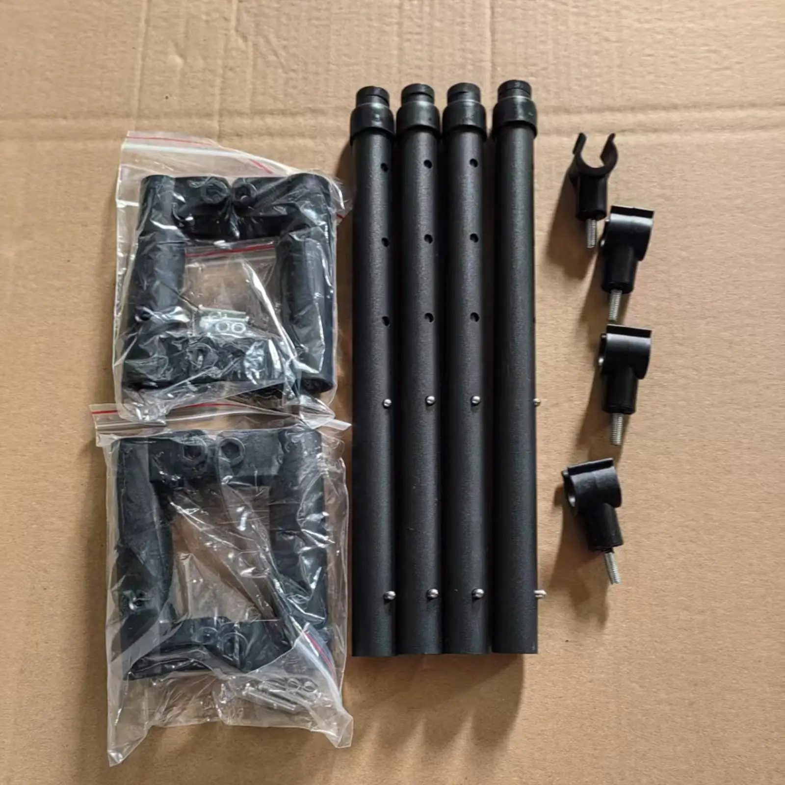 

Комплект из 4 многофункциональных телескопических опорных стержней для походного стола-тележки, для использования на заднем дворе, в походах, саду, рыбалке