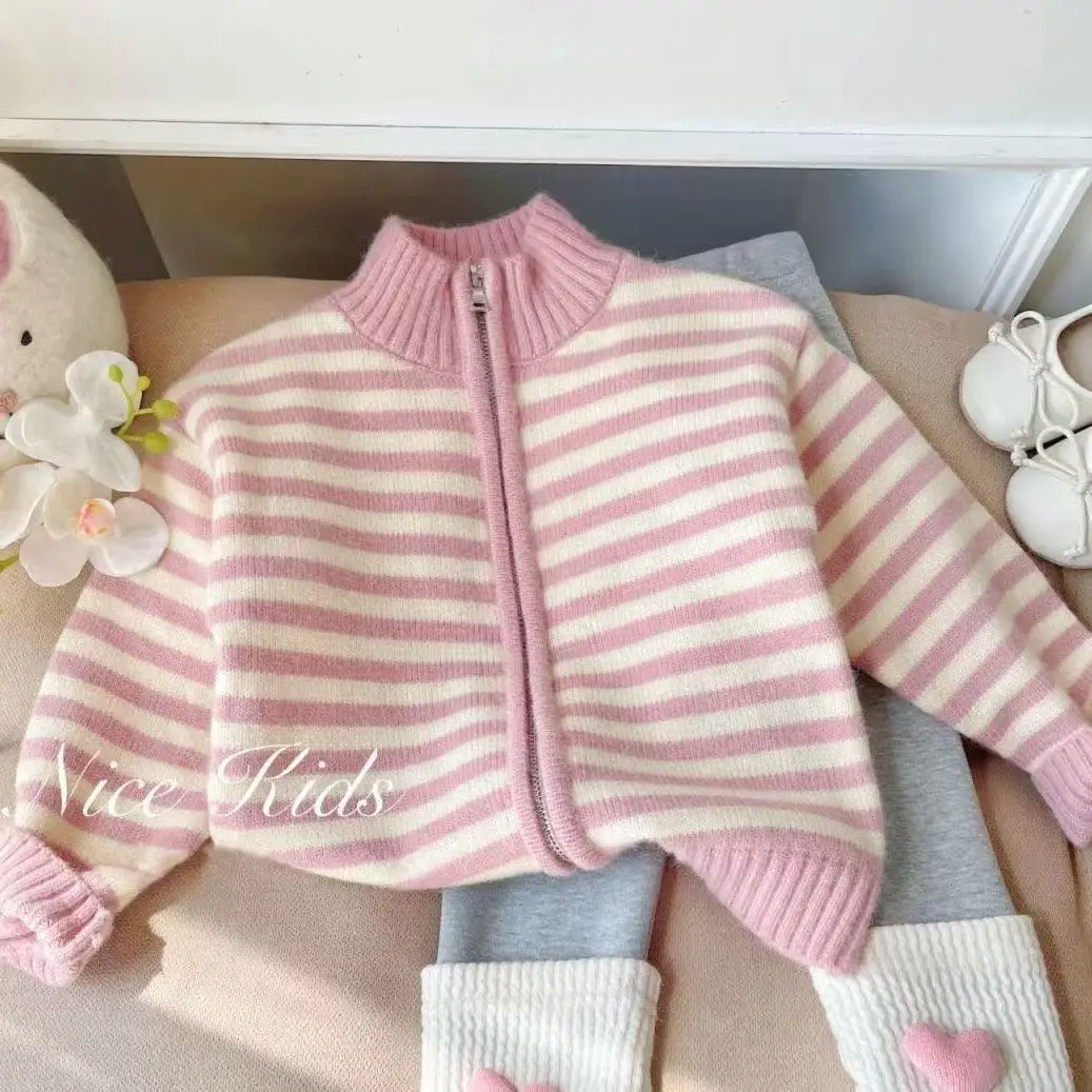 

Autumn and Winter Girls' Sweater 2025 New Children's Knitted Cardigan Jacket Middle and Small Children's Plush Pants