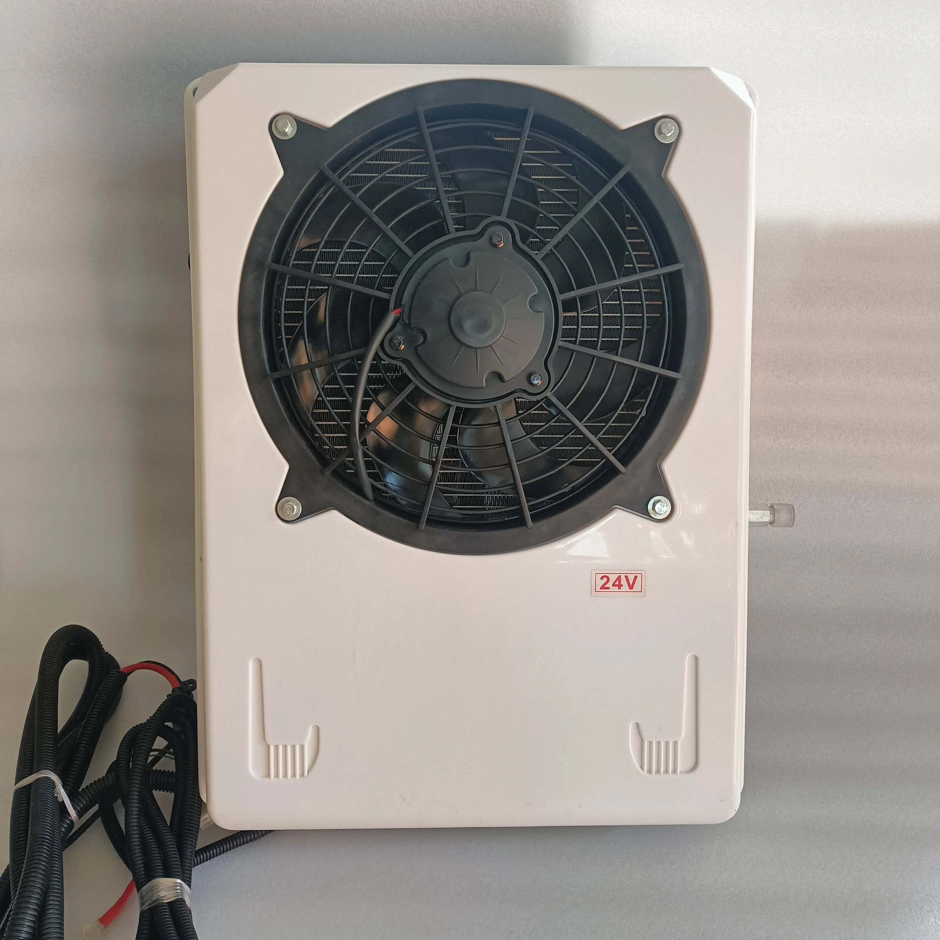 Large Truck Parking air Conditioner 24v Refrigeration Parking air Conditioner New air Conditioner
