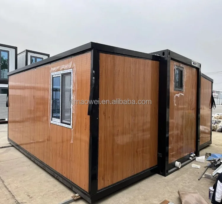 Customized Expandable 40ft Luxury 2-Bedroom Container House With Bathroom Modular Prefabricated Tiny House Breathable Rectangle