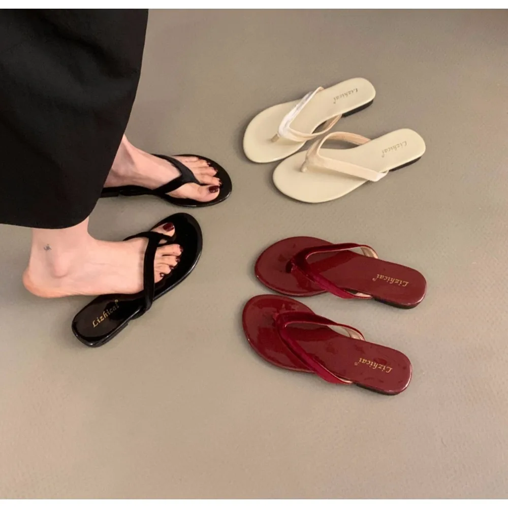 

New Fashionable with Candy Color Women's Slips Flip Flops Women's Beach Anti Slip Slips Sandals Beach Slippers Plus Size