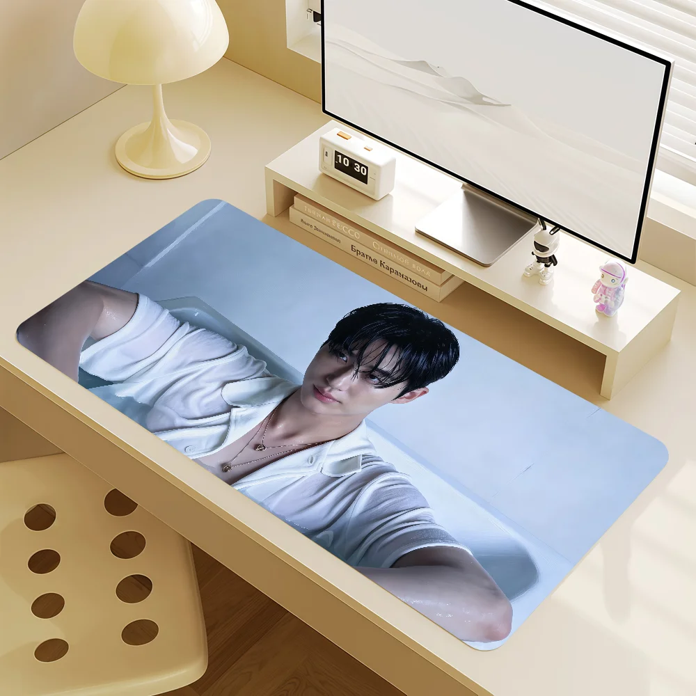 Mouse Pad MousePad Non-slip Actor Lockedge Office Student Gaming Cool Thickened Large Seok Writing B-Byeon Woo Pad Cushion