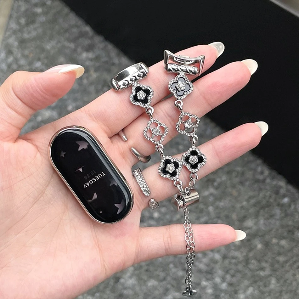 حزام لشاومي Mi Band 10 9 8 Pro حزام الساعات Miband 8Pro 9 Pro فاخر البرسيم لامعة الماس موضة زهرة سوار معصمه