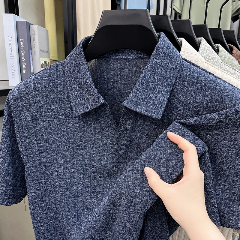 Herren Atmungsaktives Strick-Poloshirt Kurzarm V-Ausschnitt Gestreifter Stoff Bequem Leichtgewichtig Lässig Business Tägliche Kleidung – Detail 7