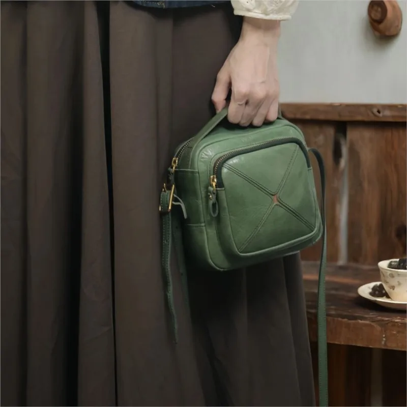 

Женская сумка Johnature из натуральной кожи, новинка 2026 года, универсальная, из воловьей кожи, однотонная, квадратная, маленькая, на плечо, через плечо