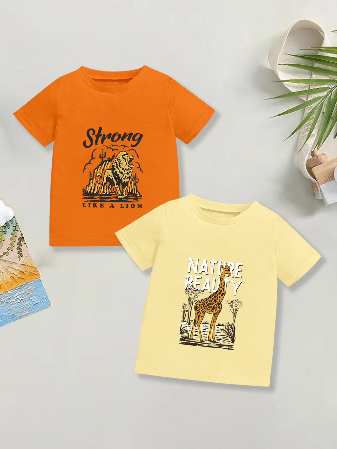 

2 предмета: летняя футболка для мальчиков с рисунком жирафа и льва, повседневный топ с рисунком жирафа и льва