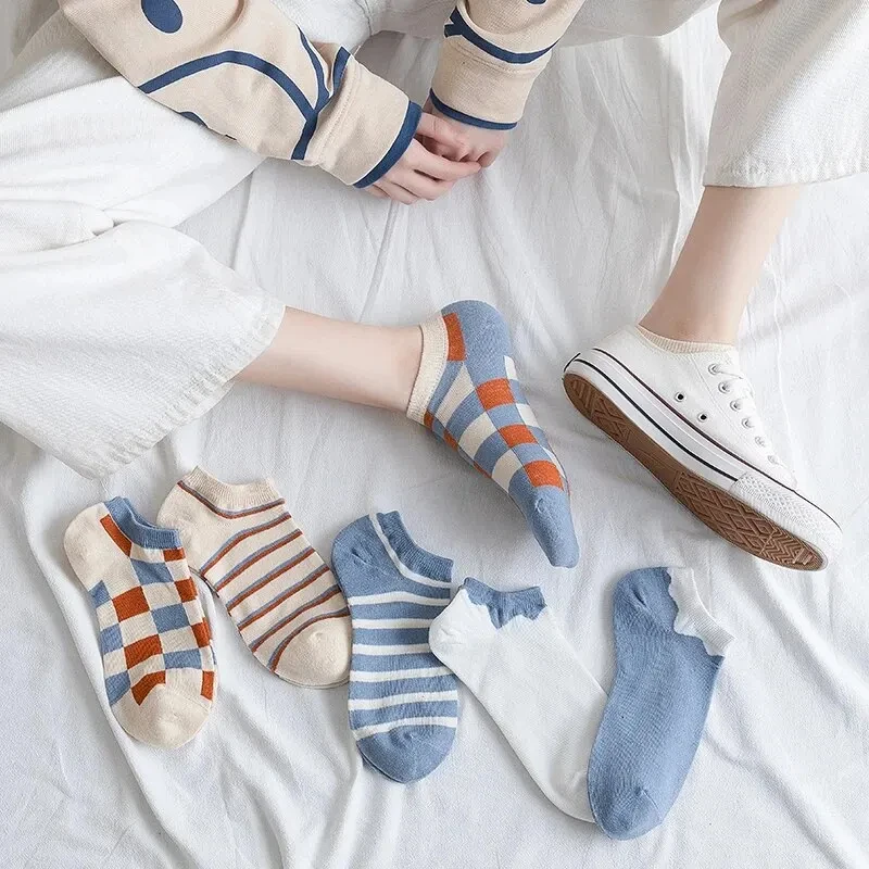 6 pairs of women's spring and summer seasonal striped plaid fashionable trend, simple and comfortable sports style socks