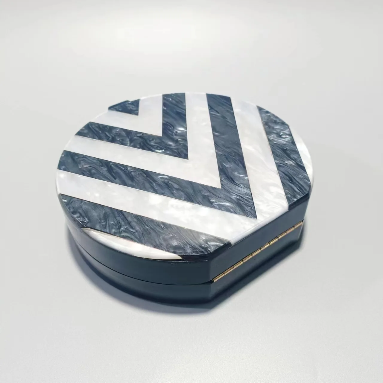 Black Base White V Striped Pattern Clutch Purse Travel Luxury Brand Handbags Chain Crossbody  Mini Circular Acrylic Evening Bag