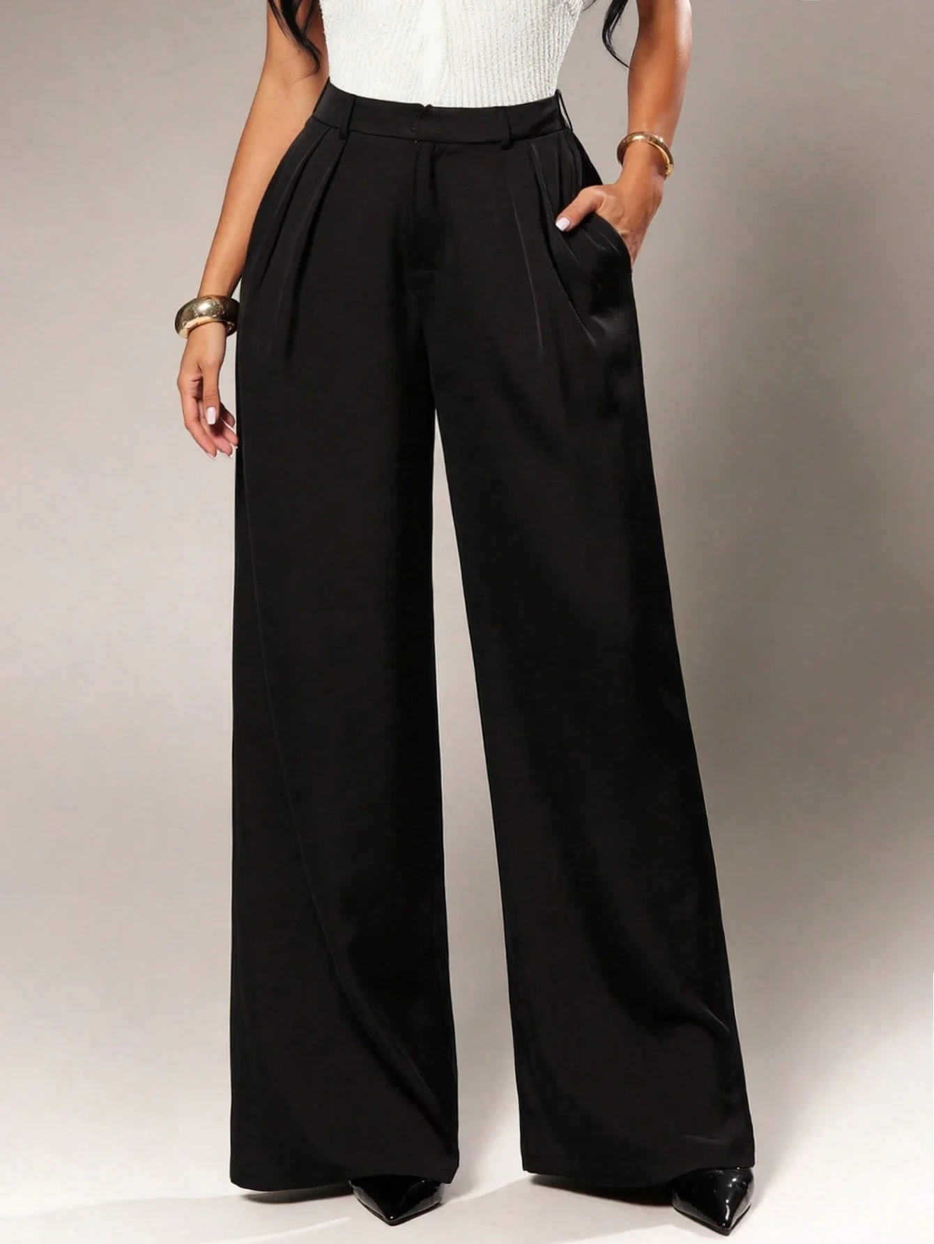 

Женские черные широкие брюки с плиссировкой, высокая талия, свободный крой, для офиса и деловых встреч