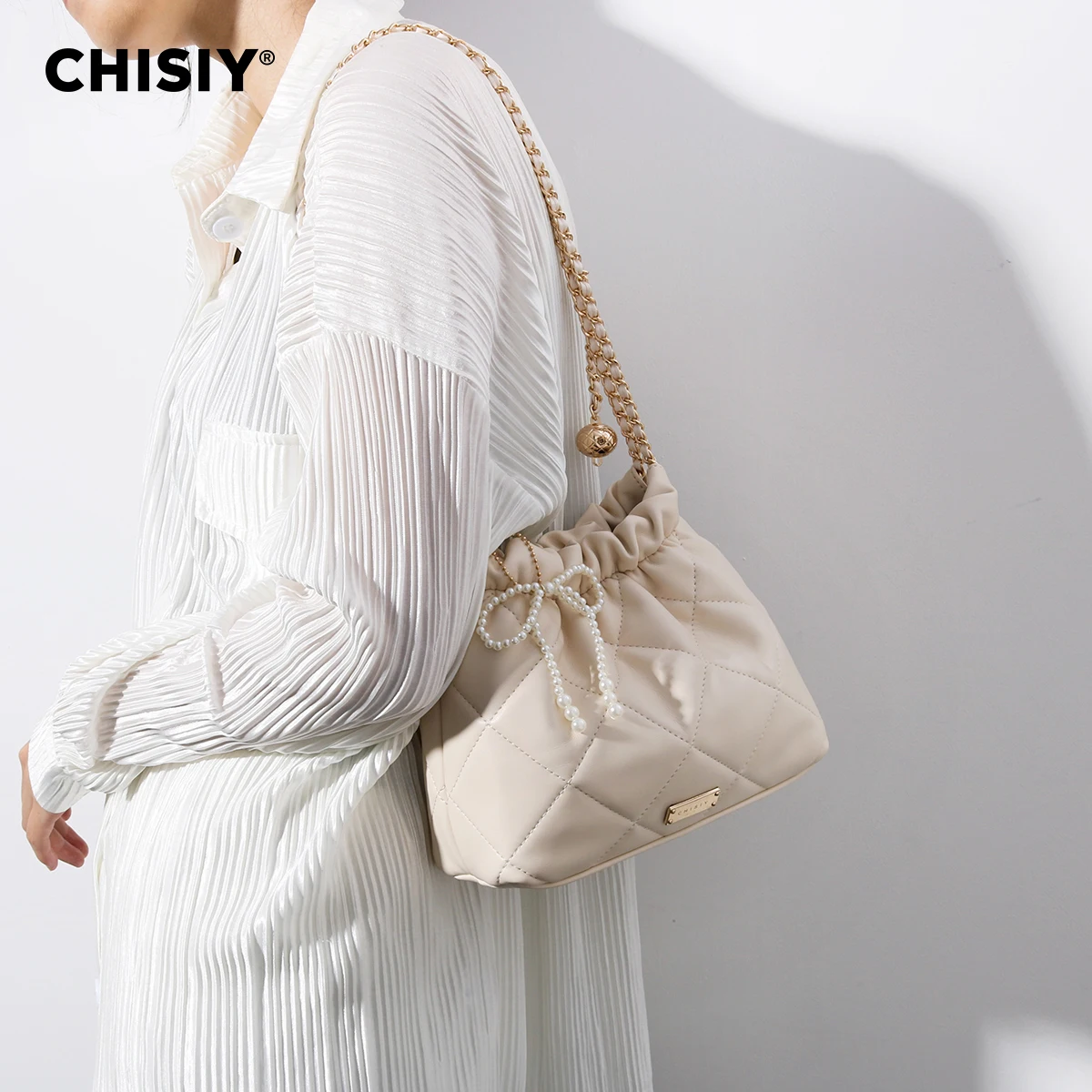 CHISIY Original Handmade Simple and Lightweight Butterfly Bow Linggefu Bag Rice White Shoulder Bag Suitable for Work and Travel