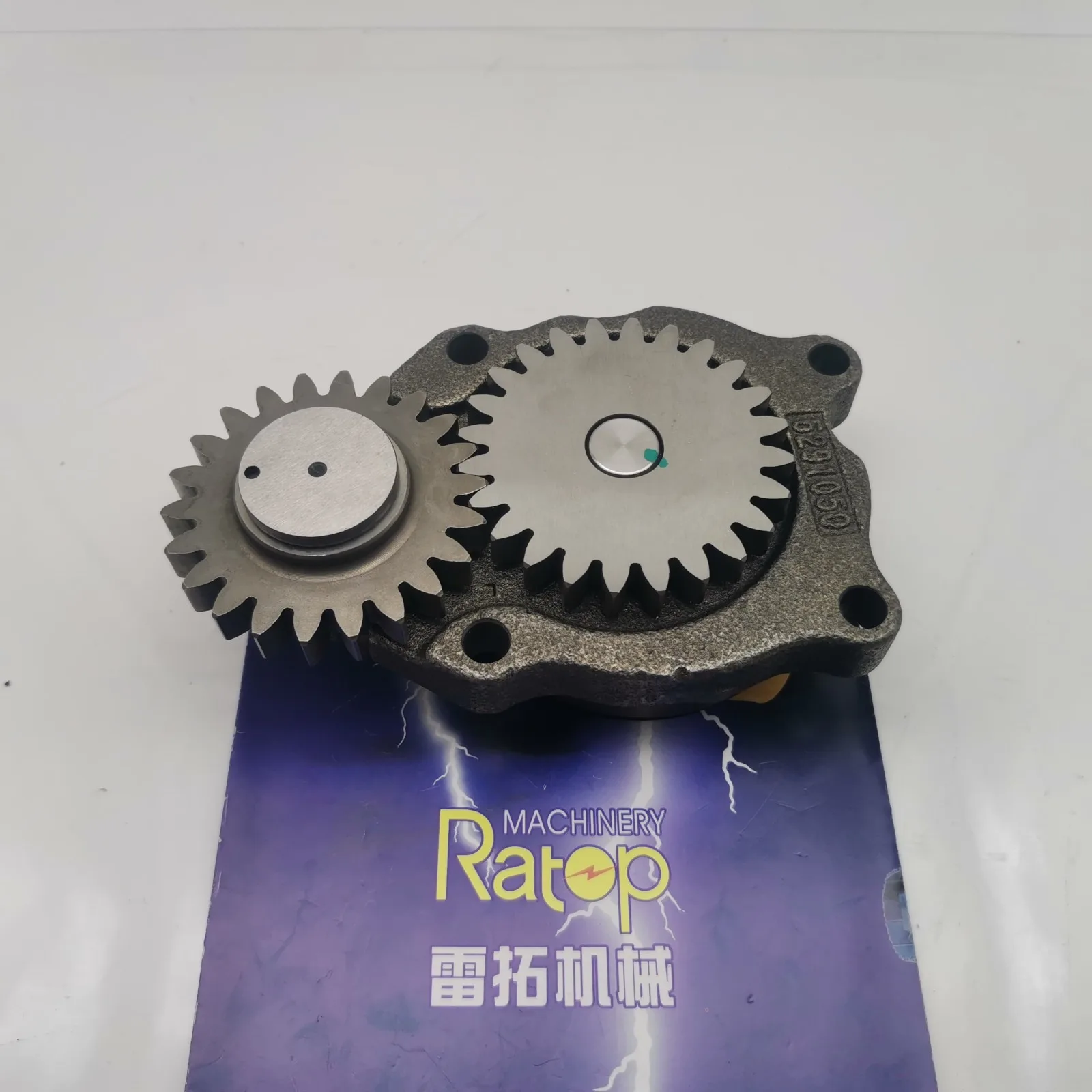 

Excavator Parts 6BT 6B5.9 6BT5.9 Oil Pump 3941742 3971544 6735-51-1110 6735-51-1111 For 6D102 6D107 Engine Parts