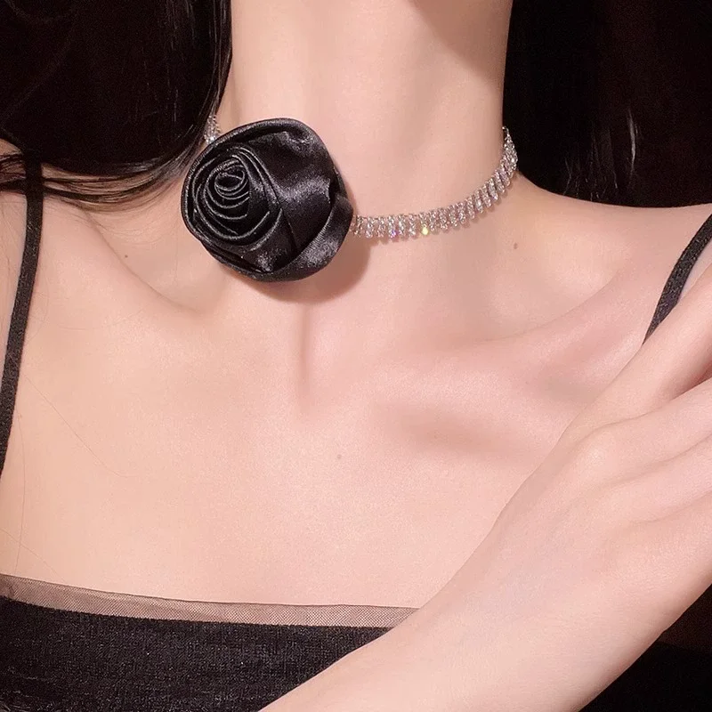 2025 New Rhinestone Rose Flower Necklace Fashion y2k Trend Sexy Girl Choker Wedding Party Jewelry Gift