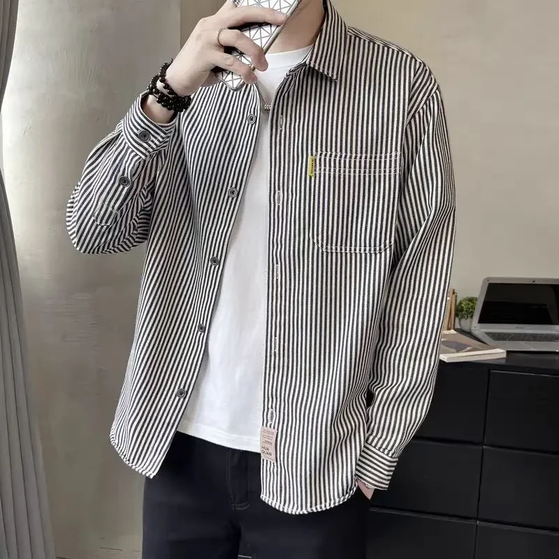 

2024 New Shirt Male Vertical Stripes Korean Style Spring Casual Overshirt Fashion Lapel Long Sleeve Loose Large Size Men's Top