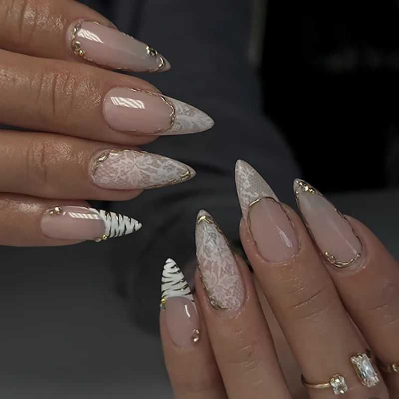 24Pcs Lace French Almond Full Cover Nails Tips Gilded Stripe with Design Fake Nails Rhinestone Wearable Press on False Nails Art