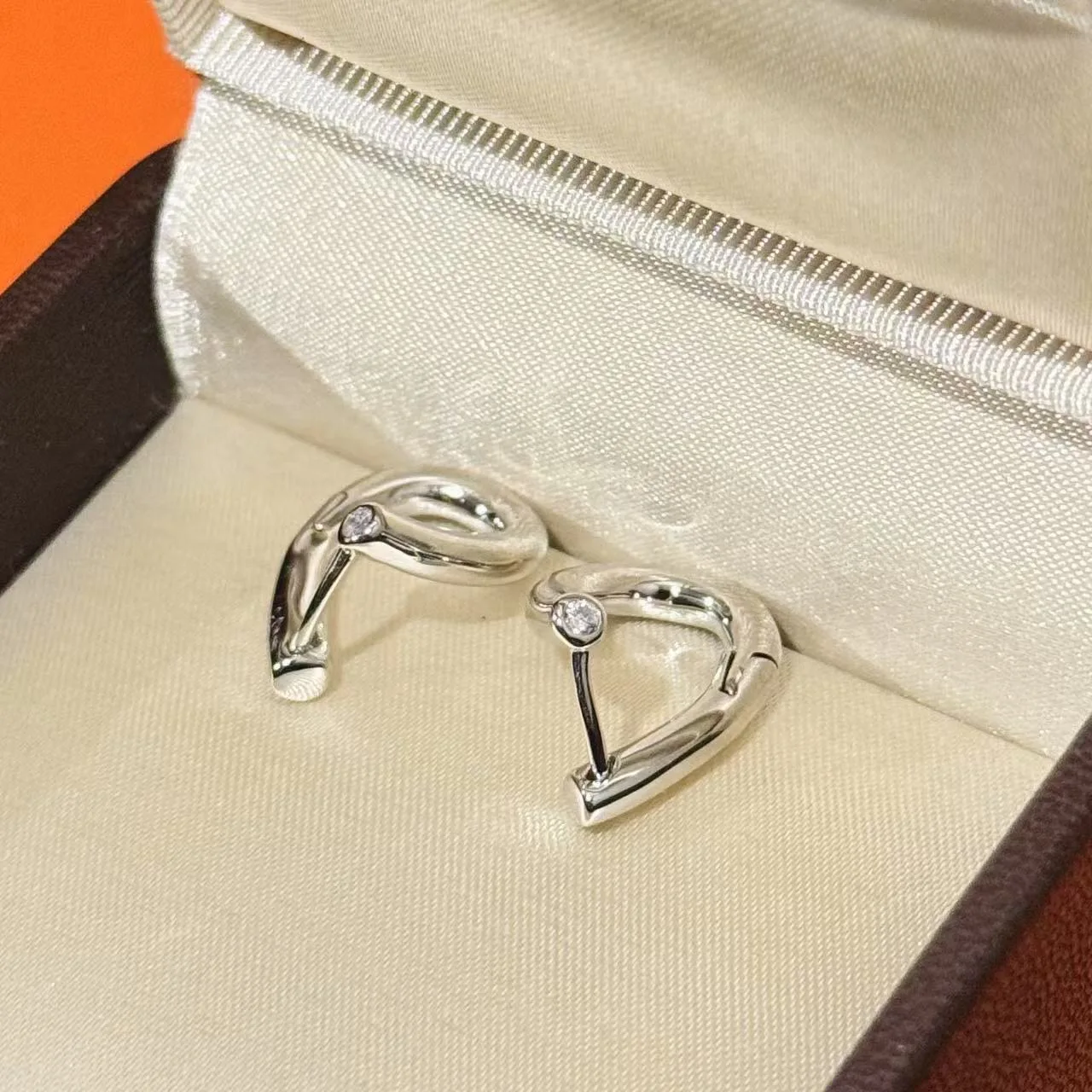 Top Quality Classic New Product 2025 Famous Brand Party Luxury Jewelry Women's Line U-shaped Earrings Party