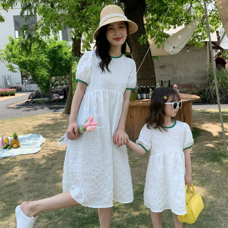 Summer New Mom and Daughter Dresses White Family Matching Clothes 2023 Mother Kids Girl Equal Dress Women Girl Holiday Clothing