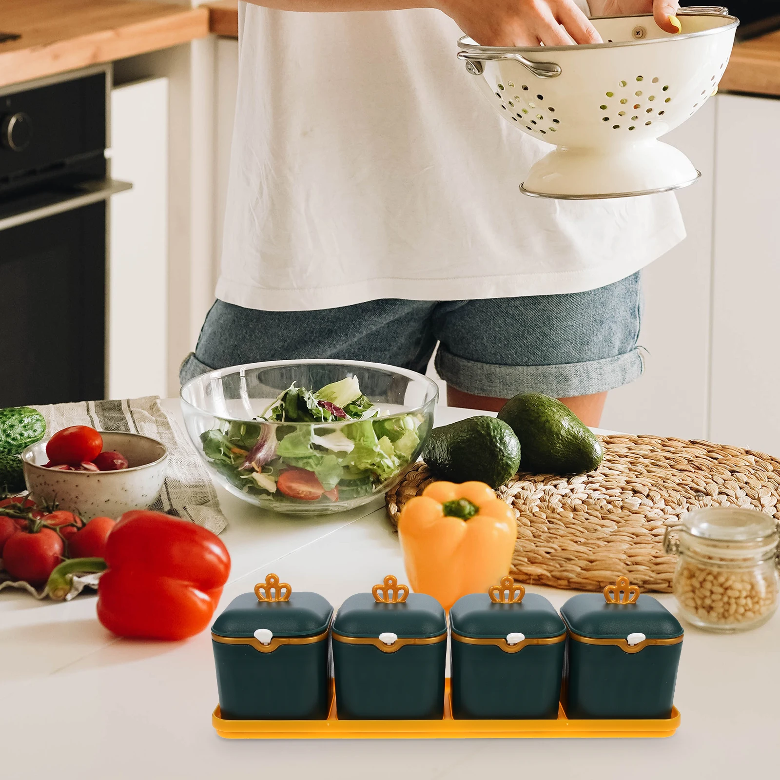 

1 Set Creative Kitchen Condiment Jar Seasoning Storage Box Spice Containers Household Plastic Seasoning Pot Salt Pepper